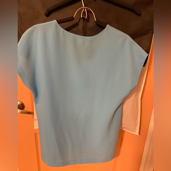 Diane von Furstenberg Acedia Crepe top, Cornflower blue, M, NWT - Picture 6 of 7